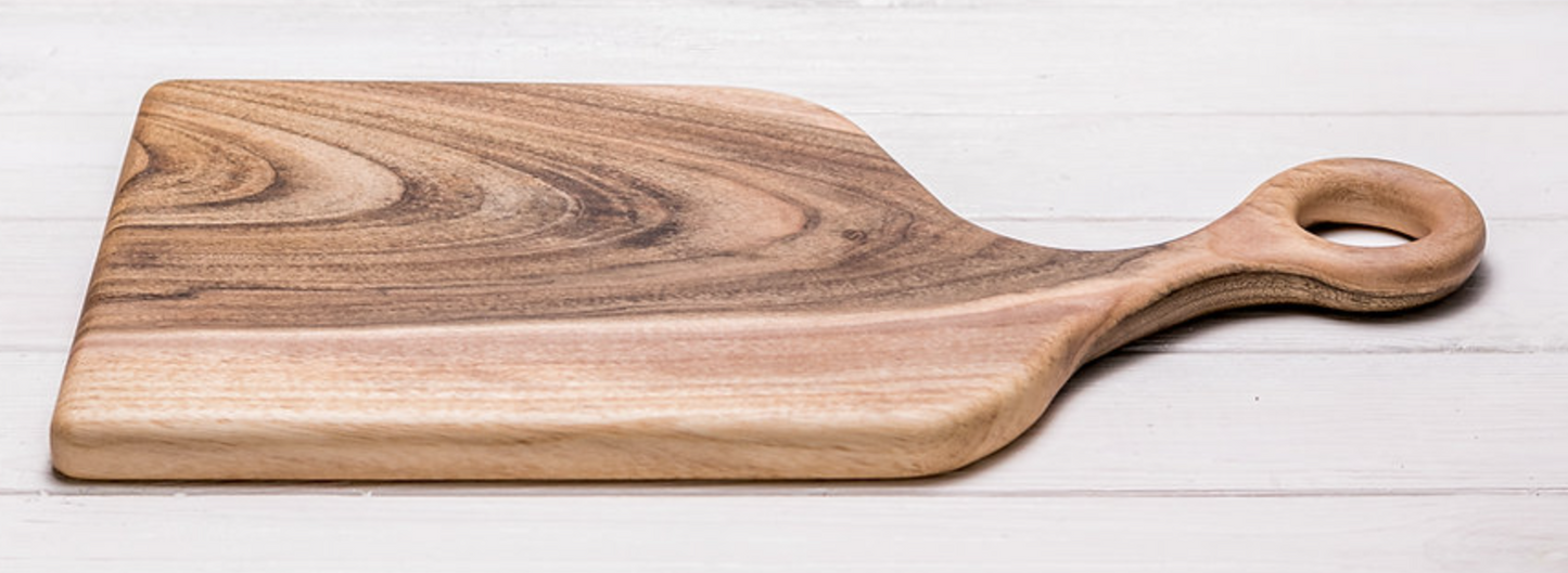 Design-Schneidebrett aus Nussbaumholz