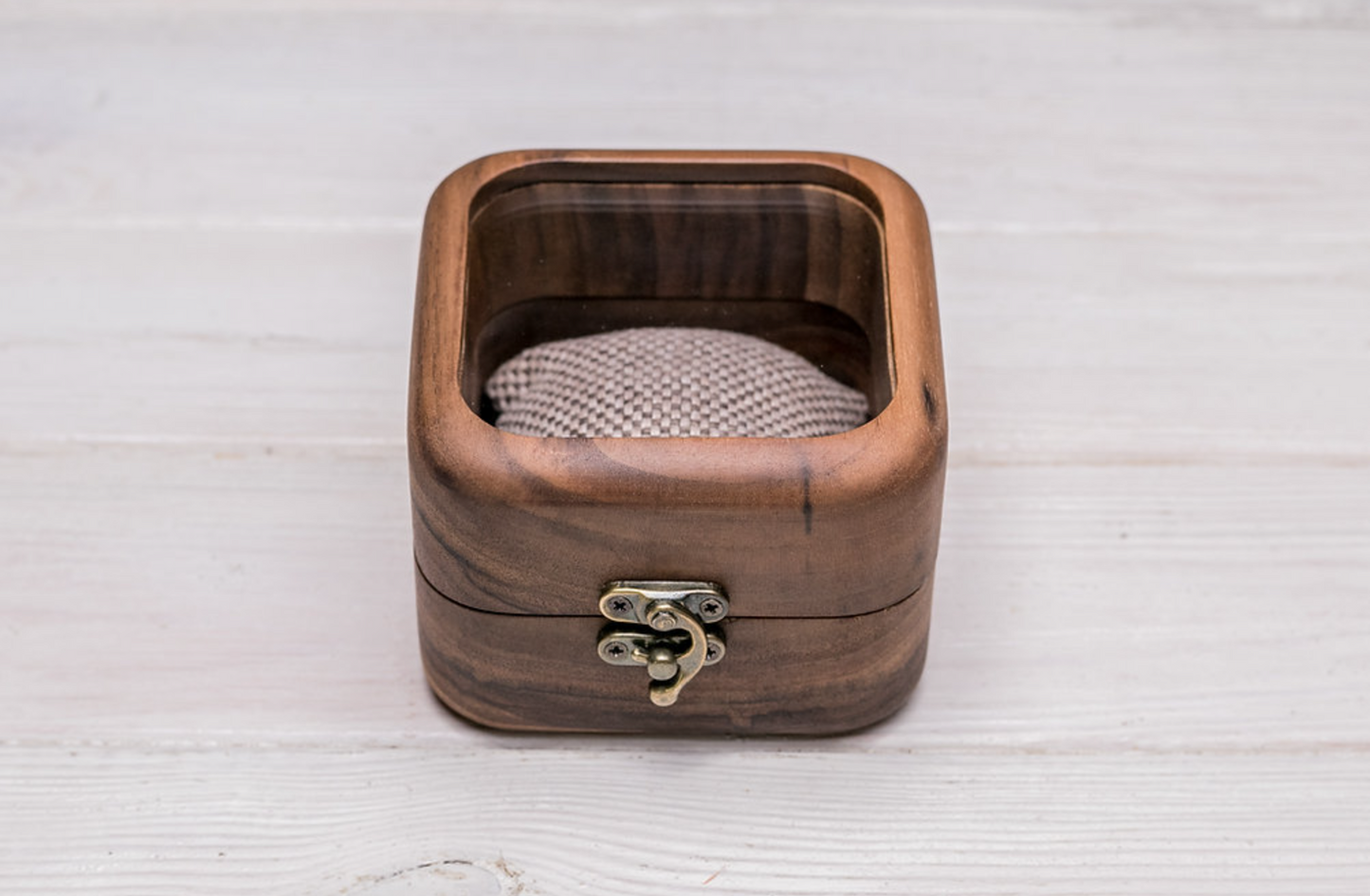 Walnussholz-Uhrenbox