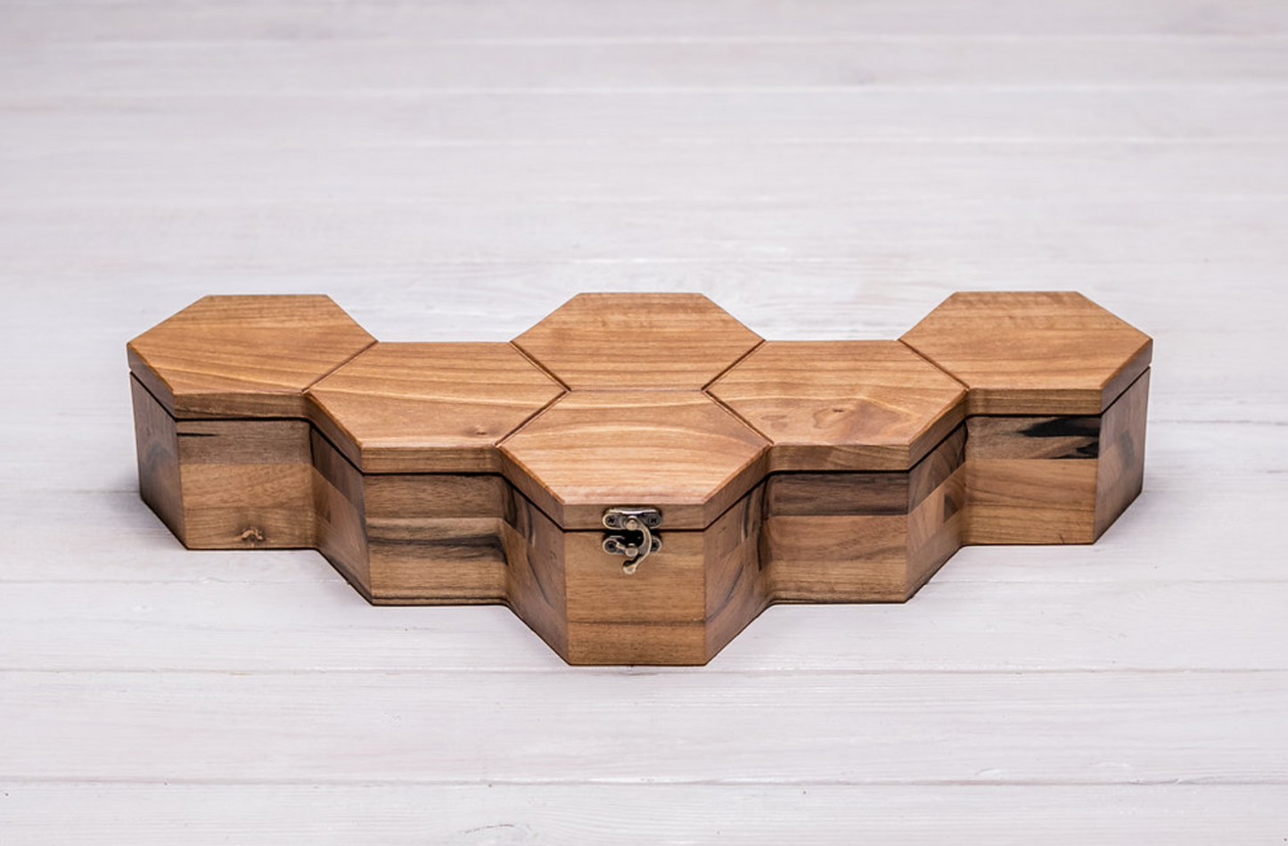 Hexagonale Box für sechs Uhren