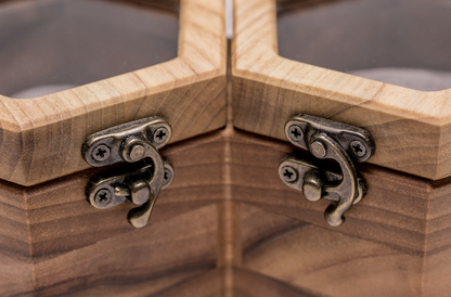 Hexagonale Box für zwei Uhren