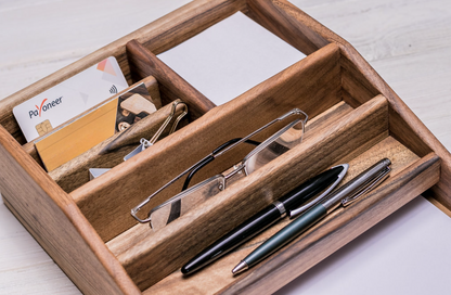 Papeterie Organizer aus Walnussholz