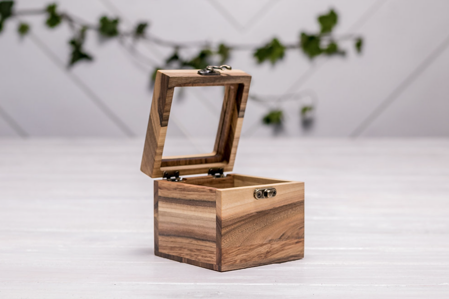 Rechteckige Uhrenbox