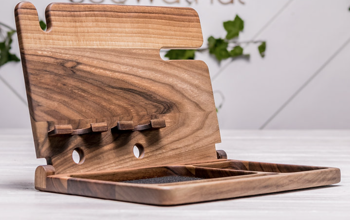 Stylischer Klapp-Organizer für zwei Handys