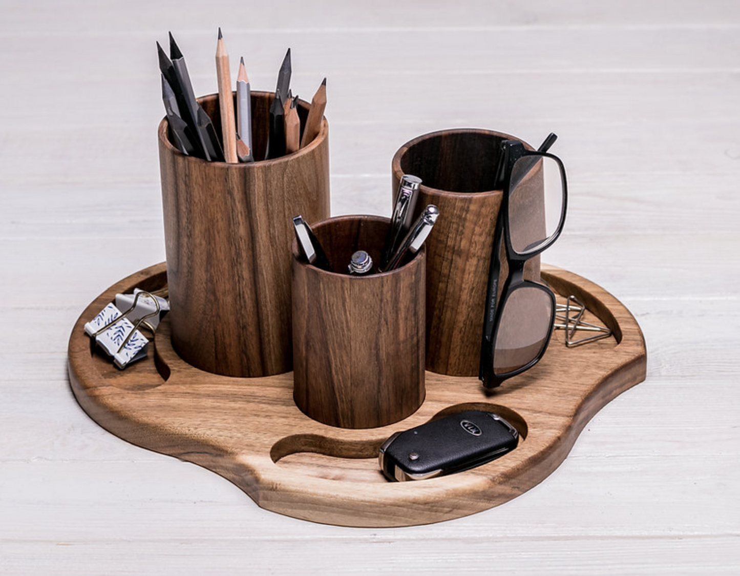 Tischorganizer "Vulcan" aus Walnussholz