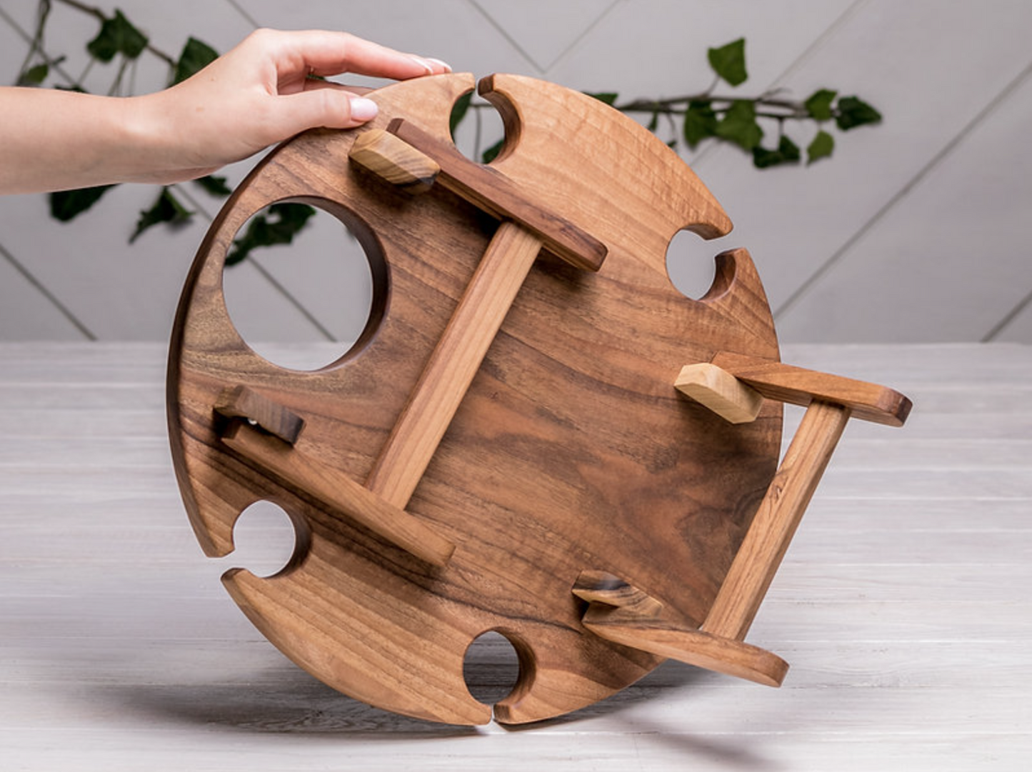 Weintafel aus Walnussholz